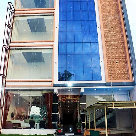 Hotel Gayatri Palace Godarpura Luaran gambar