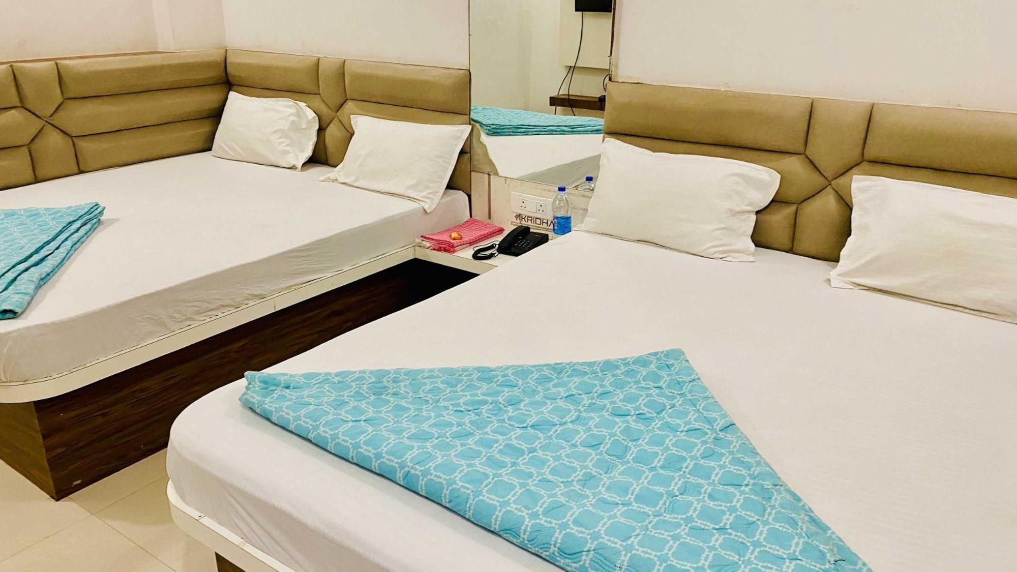 Hotel Gayatri Palace Godarpura Luaran gambar