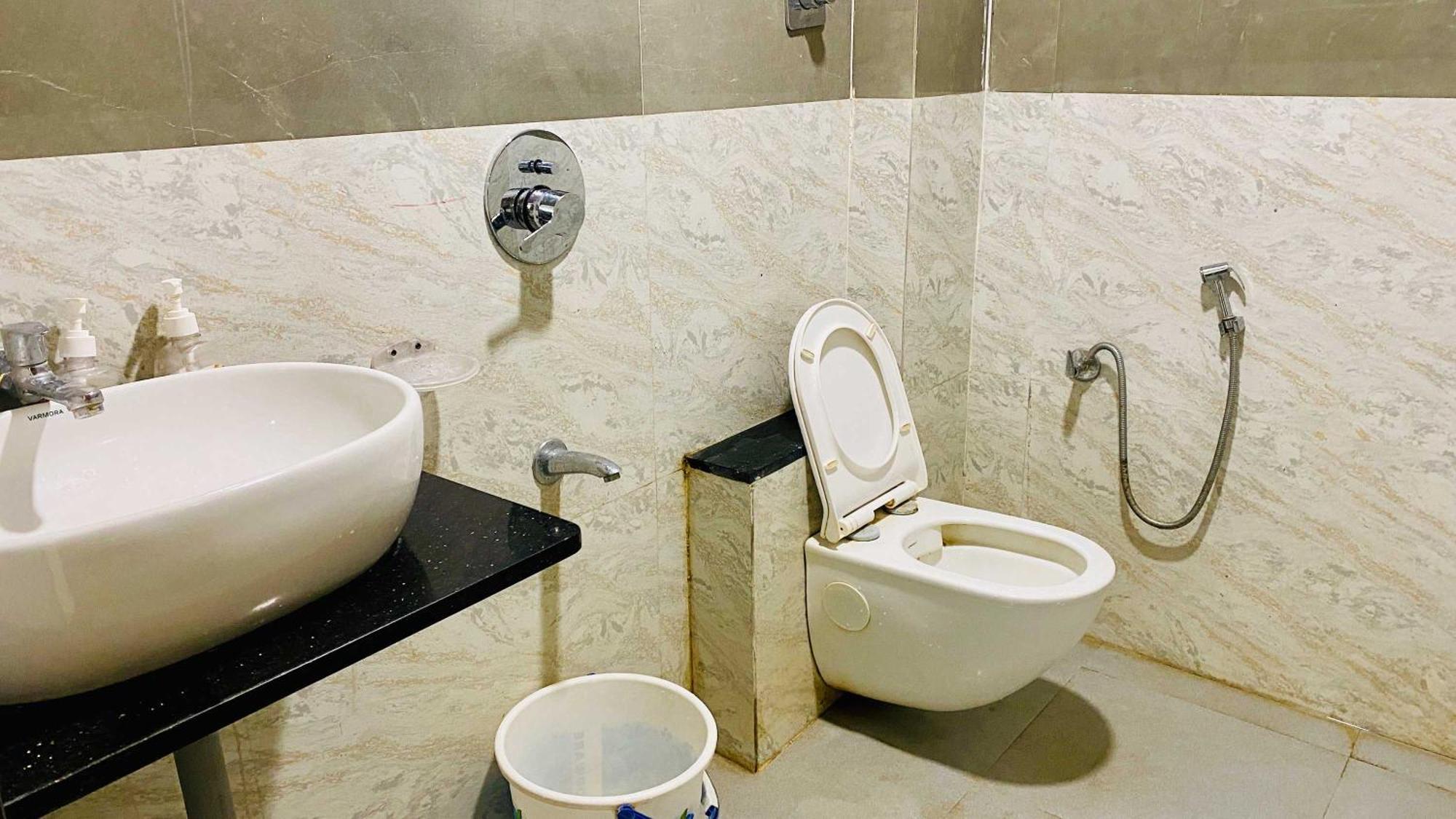 Hotel Gayatri Palace Godarpura Luaran gambar