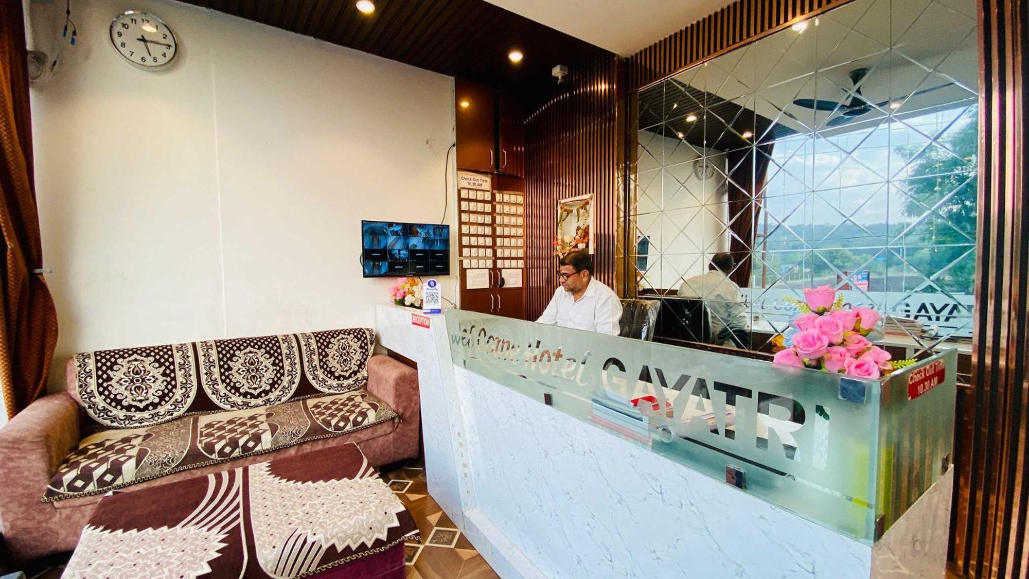 Hotel Gayatri Palace Godarpura Luaran gambar